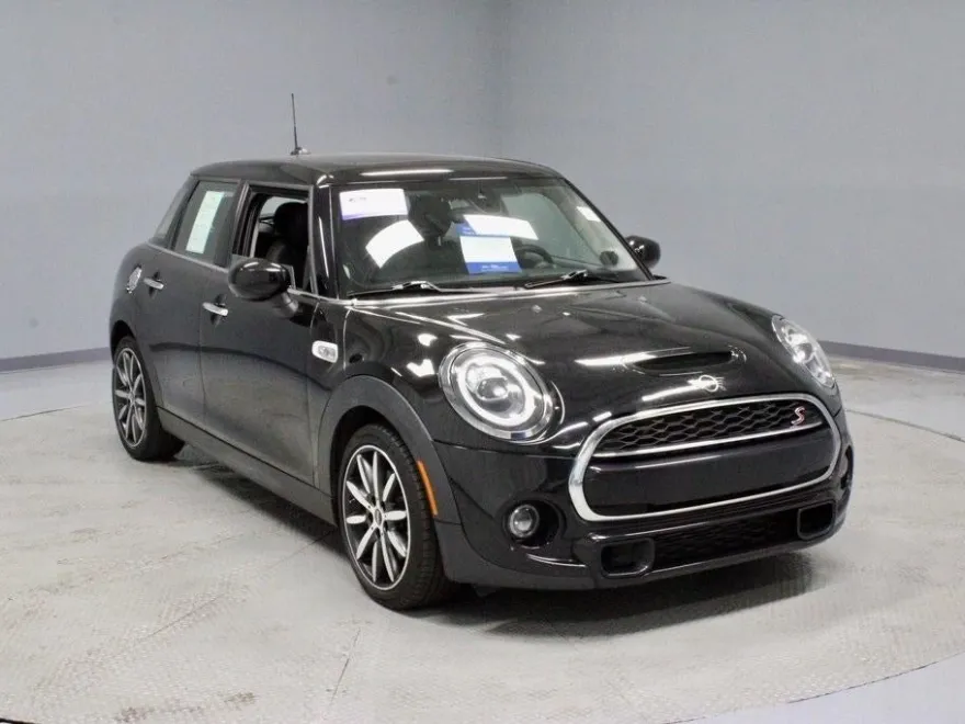 2020 Mini Cooper 4 Door Hardtop S photo 1