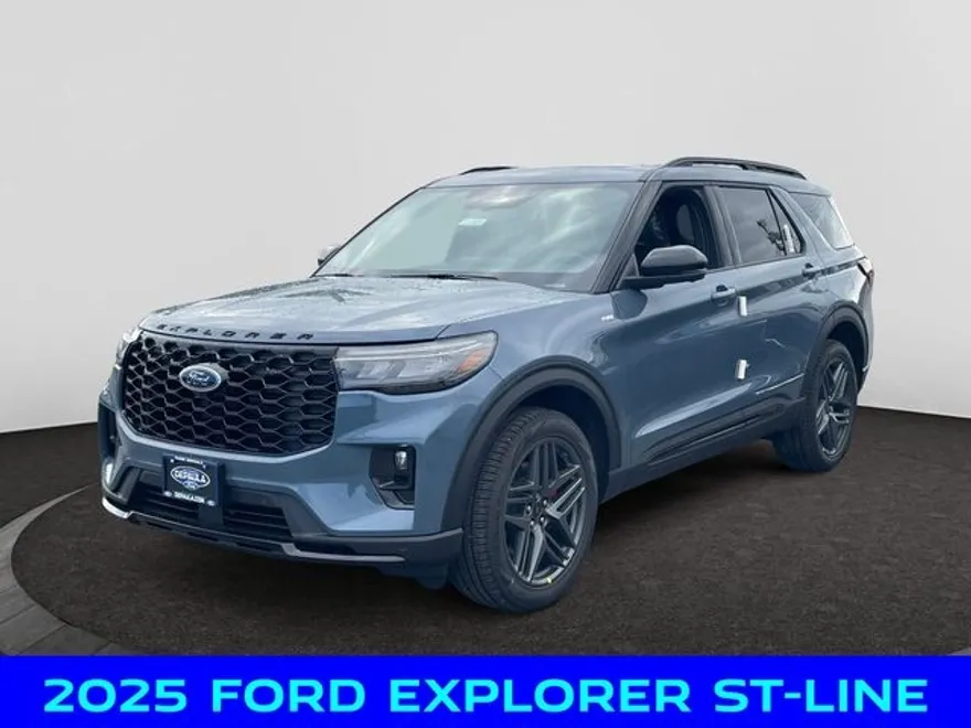 2025 Ford Explorer ST-Line photo 1