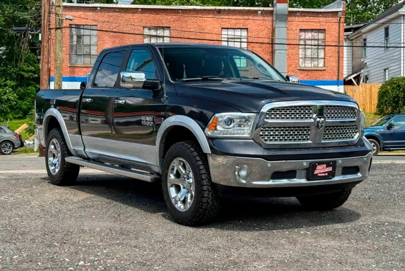 2015 Ram 1500 Laramie photo 1