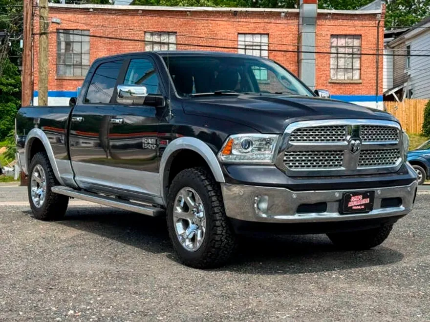 2015 Ram 1500 Laramie photo 1