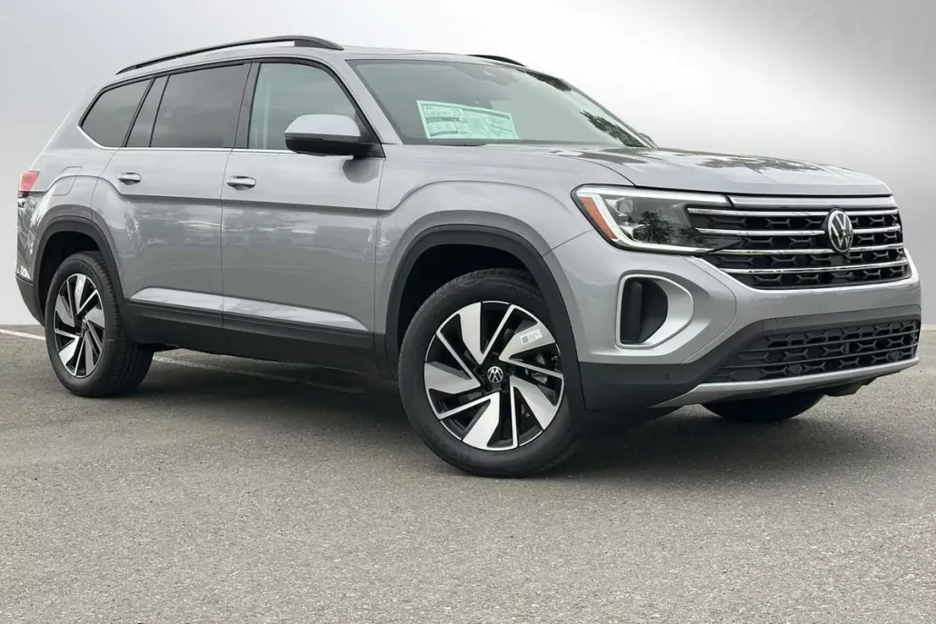 2026 Volkswagen Atlas SE Technology photo 1