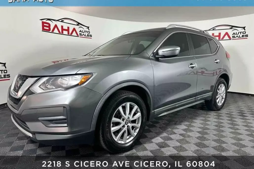 2018 Nissan Rogue SV photo 1
