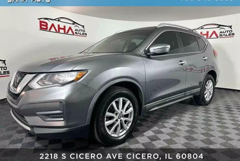 2018 Nissan Rogue SV photo 1
