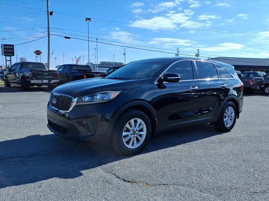 2019 Kia Sorento LX photo 1