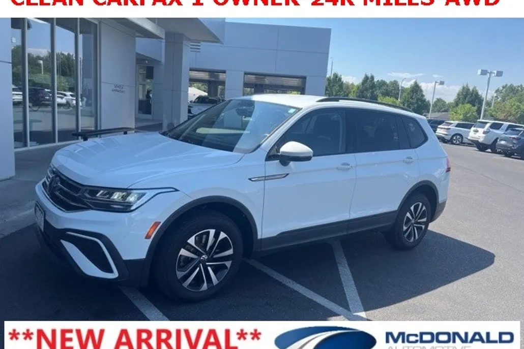 2022 Volkswagen Tiguan S photo 1