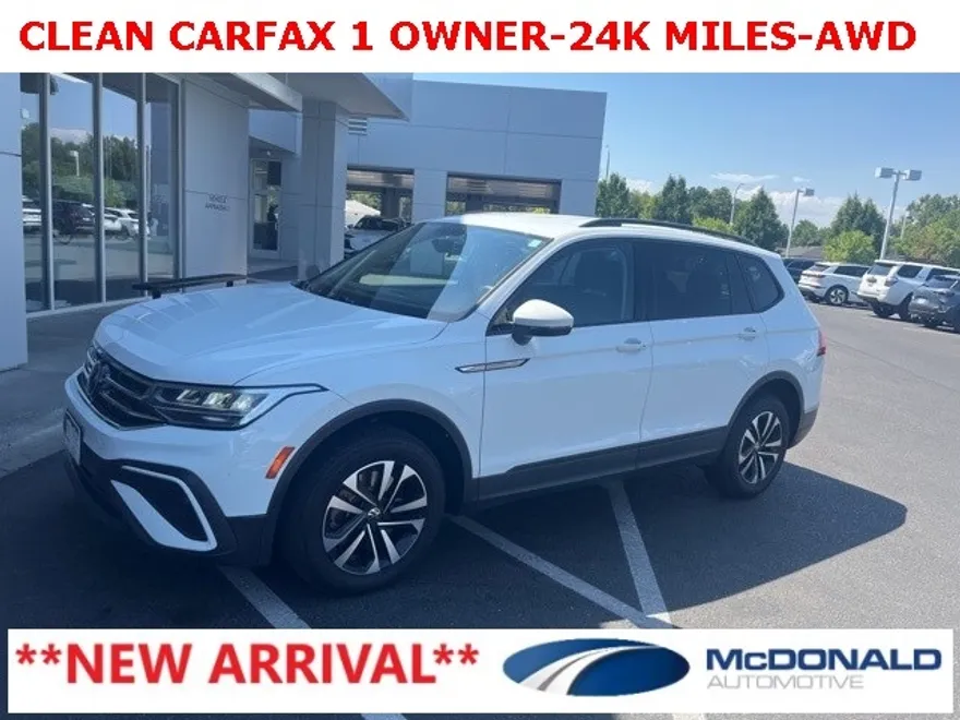 2022 Volkswagen Tiguan S photo 1