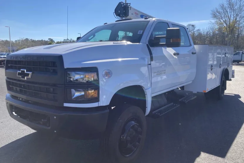 2024 Chevrolet Silverado 5500HD Work Truck photo 1