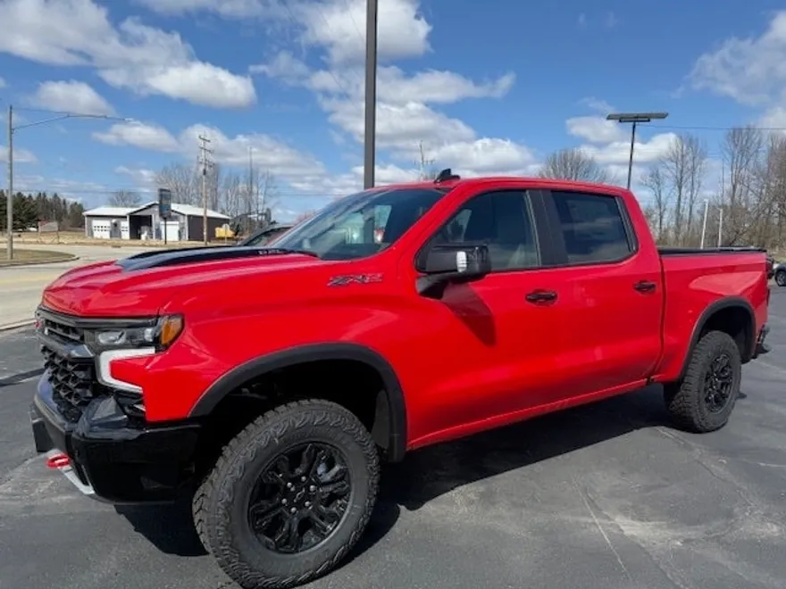 2025 Chevrolet Silverado 1500 ZR2 photo 1