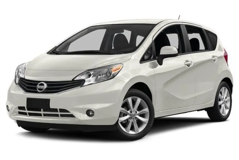 2015 Nissan Versa Note SV photo 1
