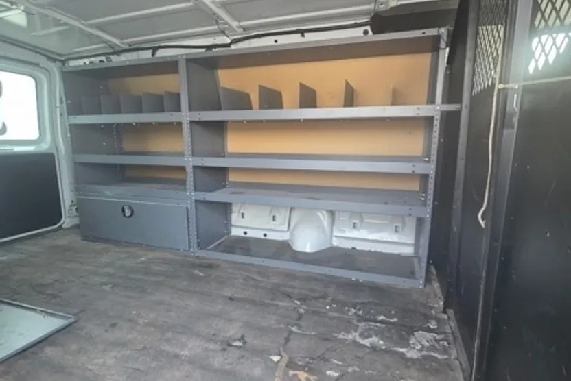 2013 Ford E-350 photo 1