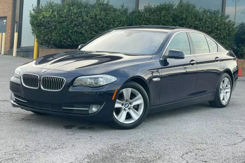2013 Bmw 528xi 5-Series photo 1