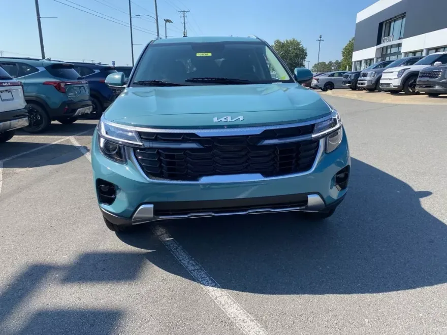 2026 Kia Seltos EX photo 1