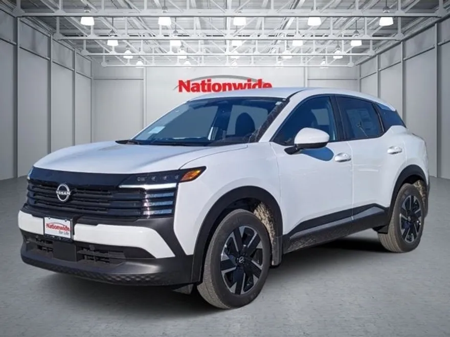 2025 Nissan Kicks SV photo 1