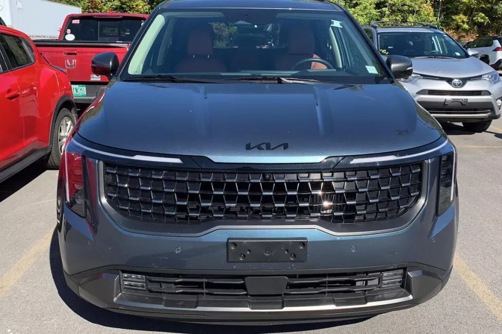 2025 Kia Carnival SX Prestige photo 1