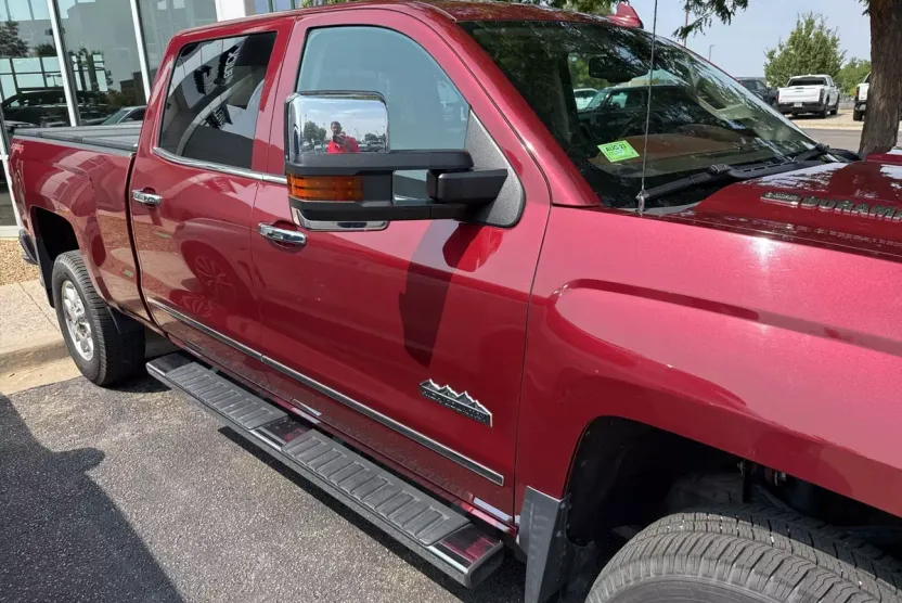 2015 Chevrolet Silverado 3500HD High Country photo 1
