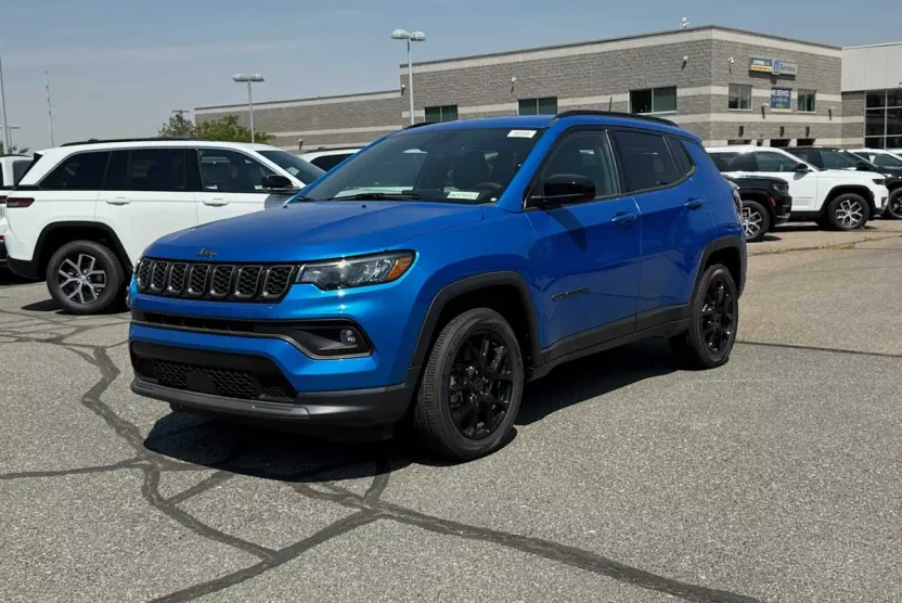 2025 Jeep Compass Latitude Altitude Special Edition photo 1