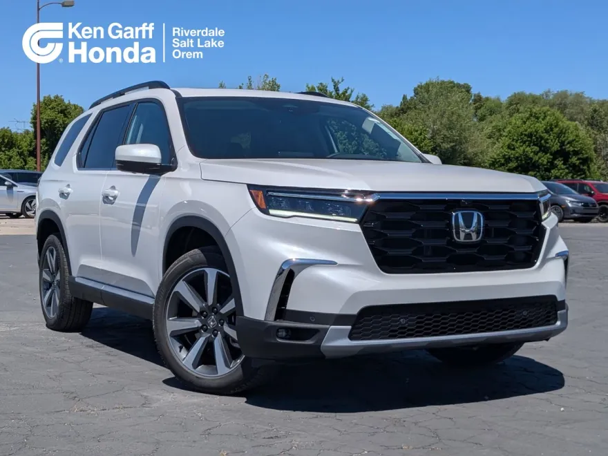 2025 Honda Pilot Elite photo 1