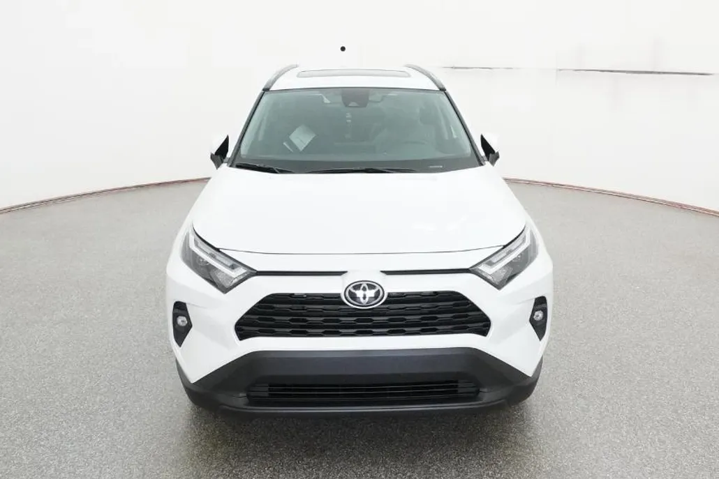 2025 Toyota RAV4 XLE Premium photo 1