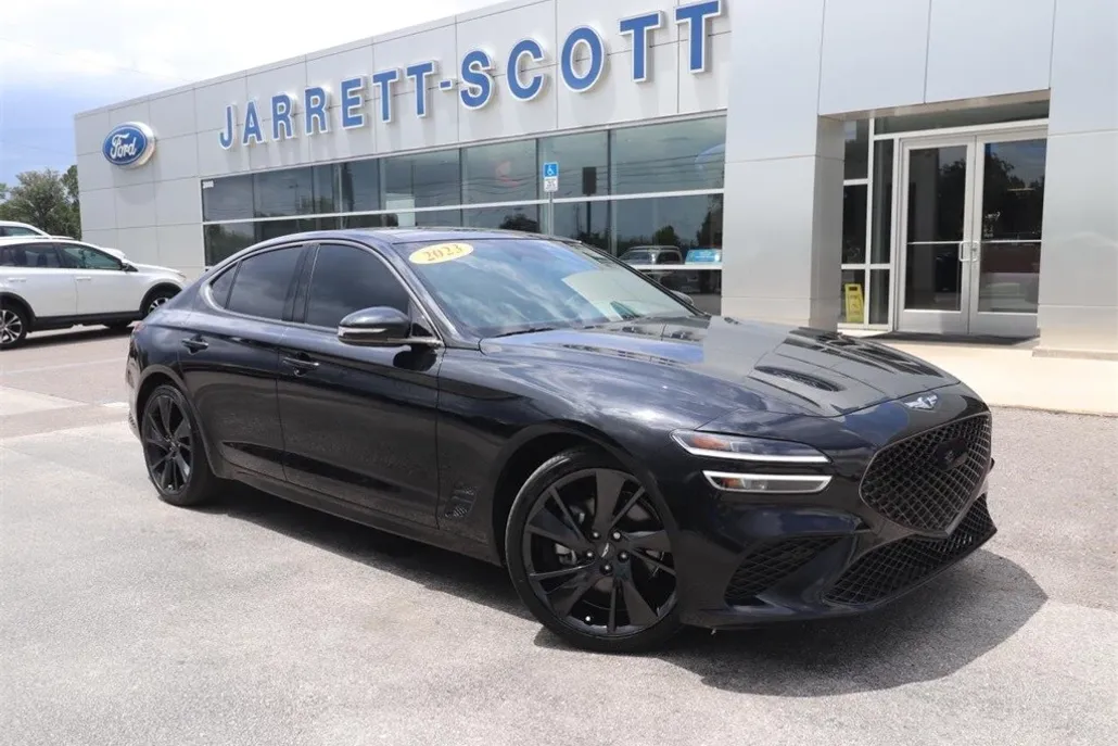 2023 Genesis G70 2.0T photo 1