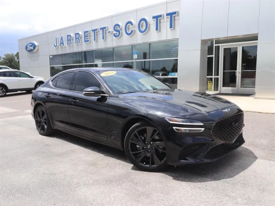 2023 Genesis G70 2.0T photo 1