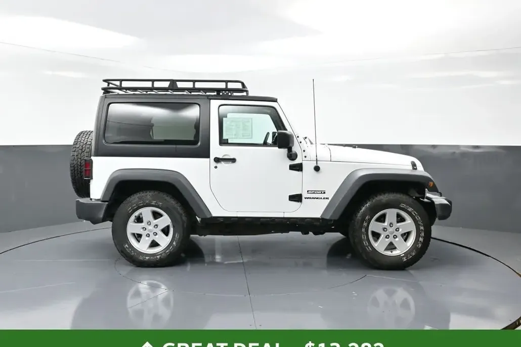 2017 Jeep Wrangler Sport photo 1