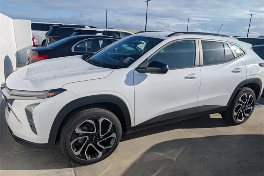 2026 Chevrolet Trax photo 1