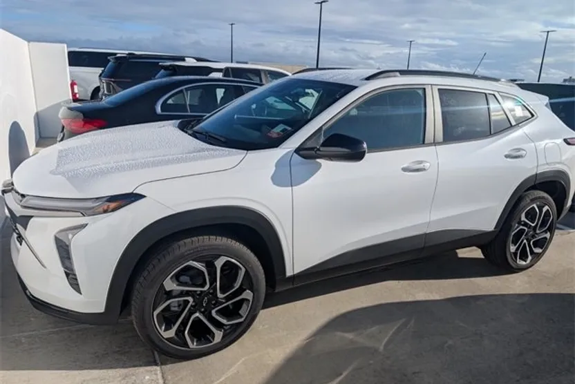 2026 Chevrolet Trax photo 1