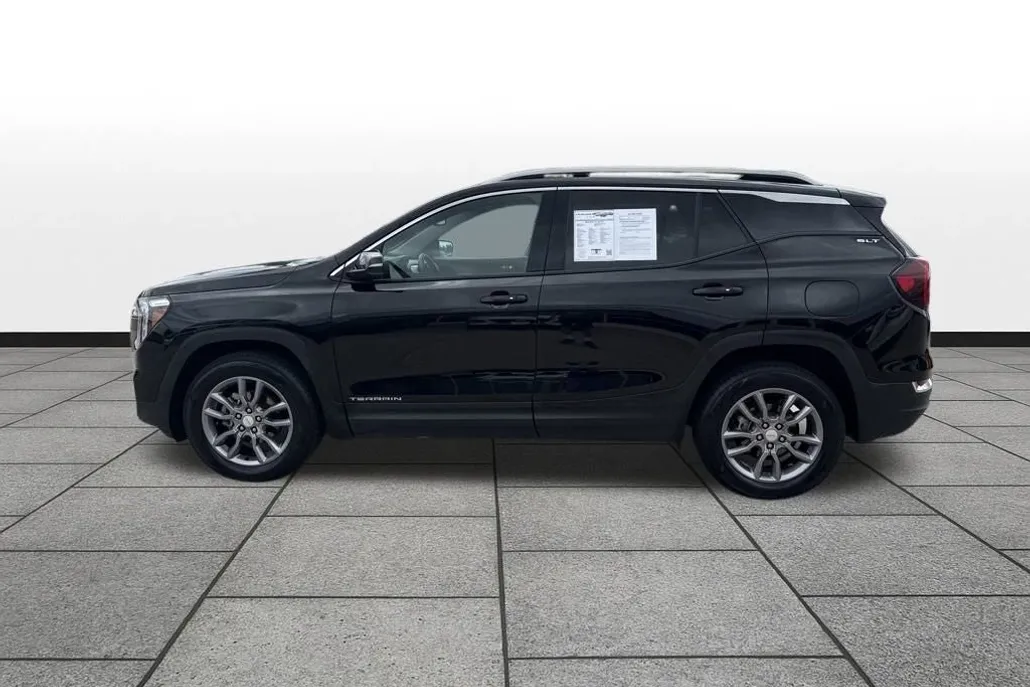 2024 Gmc Terrain SLT photo 1