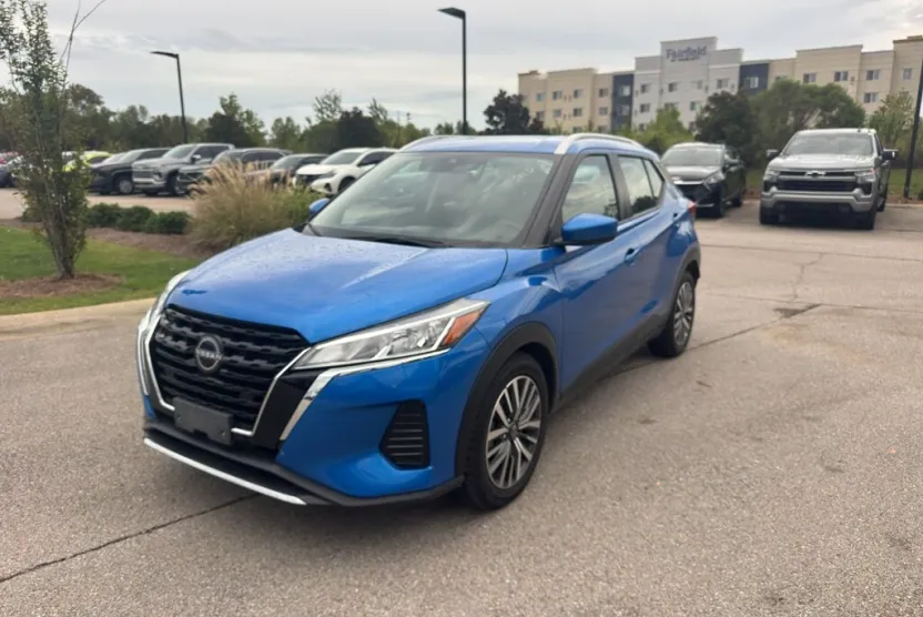 2024 Nissan Kicks SV photo 1