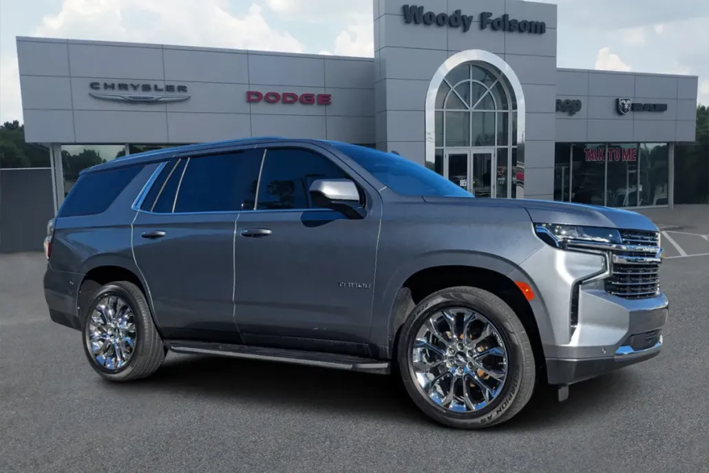 2022 Chevrolet Tahoe LT photo 1