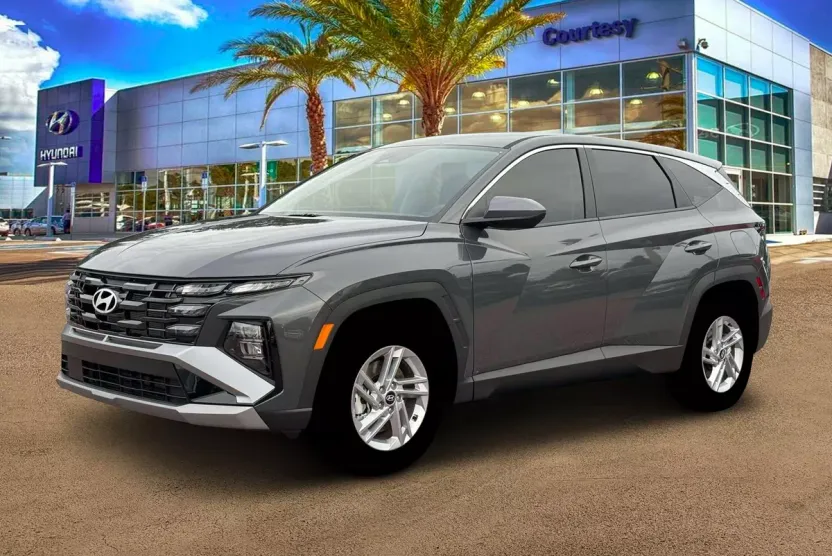 2026 Hyundai Tucson SE photo 1
