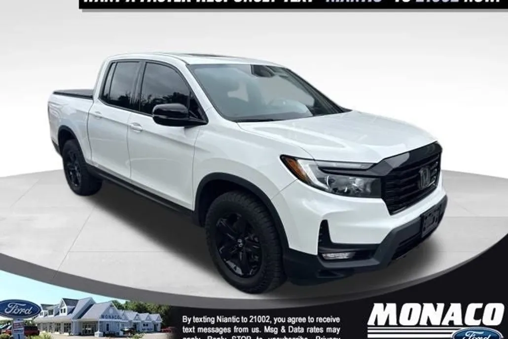 2023 Honda Ridgeline Black Edition photo 1
