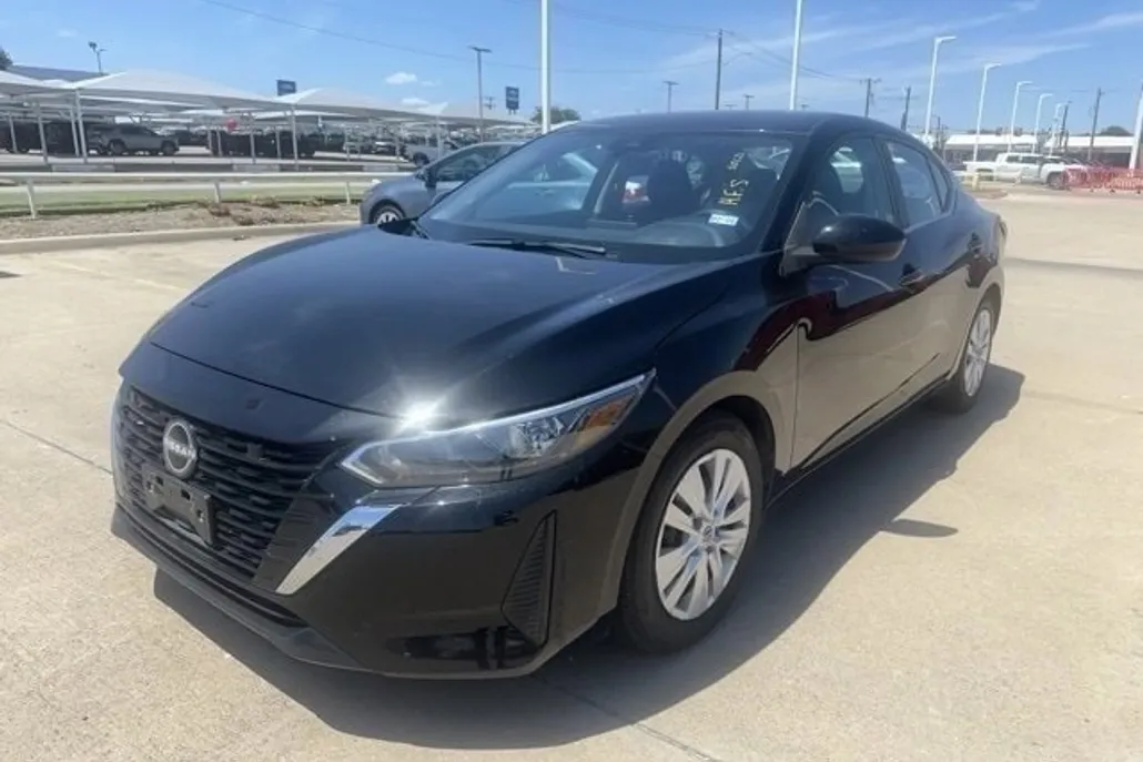 2024 Nissan Sentra S photo 1