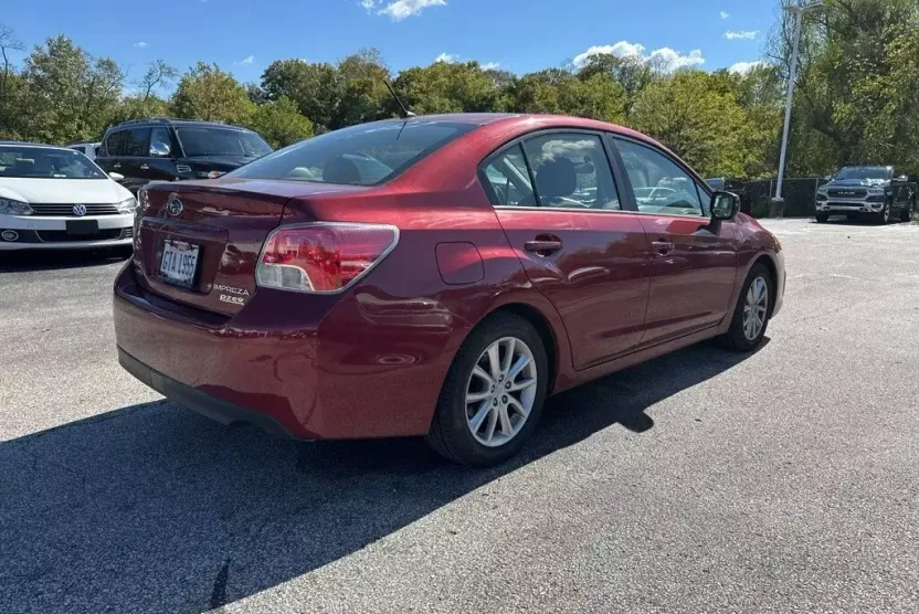 2014 Subaru Impreza 2.0i Premium photo 1