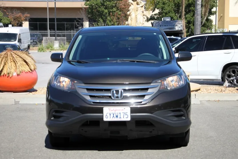 2013 Honda CR-V LX photo 1