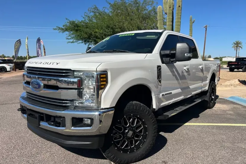 2018 Ford F-250 Lariat photo 1