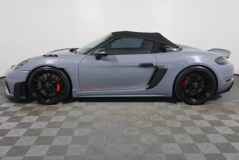 2024 Porsche Boxster Spyder photo 1
