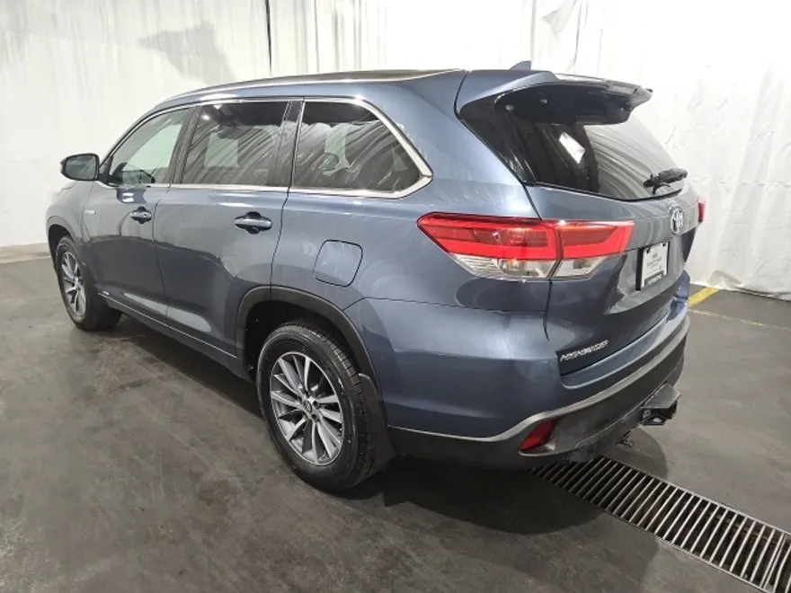 2018 Toyota Highlander Hybrid XLE photo 1