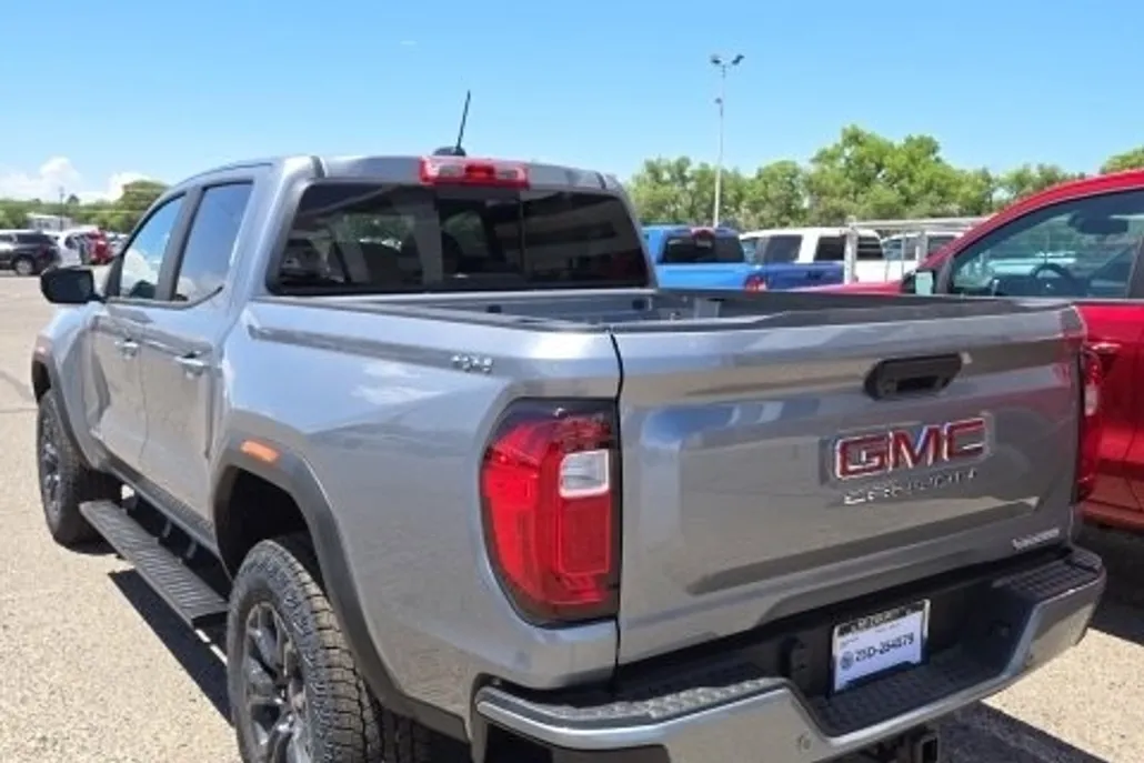 2025 Gmc Canyon Elevation photo 1