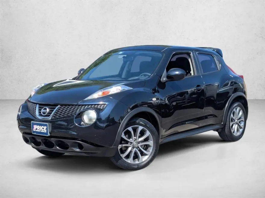 2011 Nissan Juke S photo 1