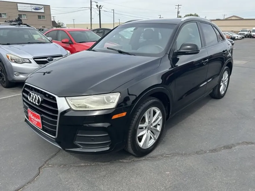 2017 Audi Q3 Premium photo 1