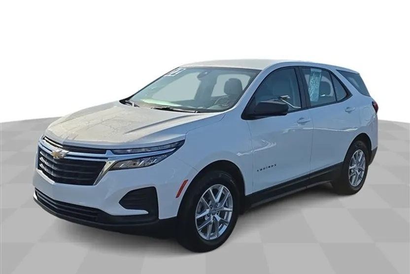 2022 Chevrolet Equinox LS photo 1