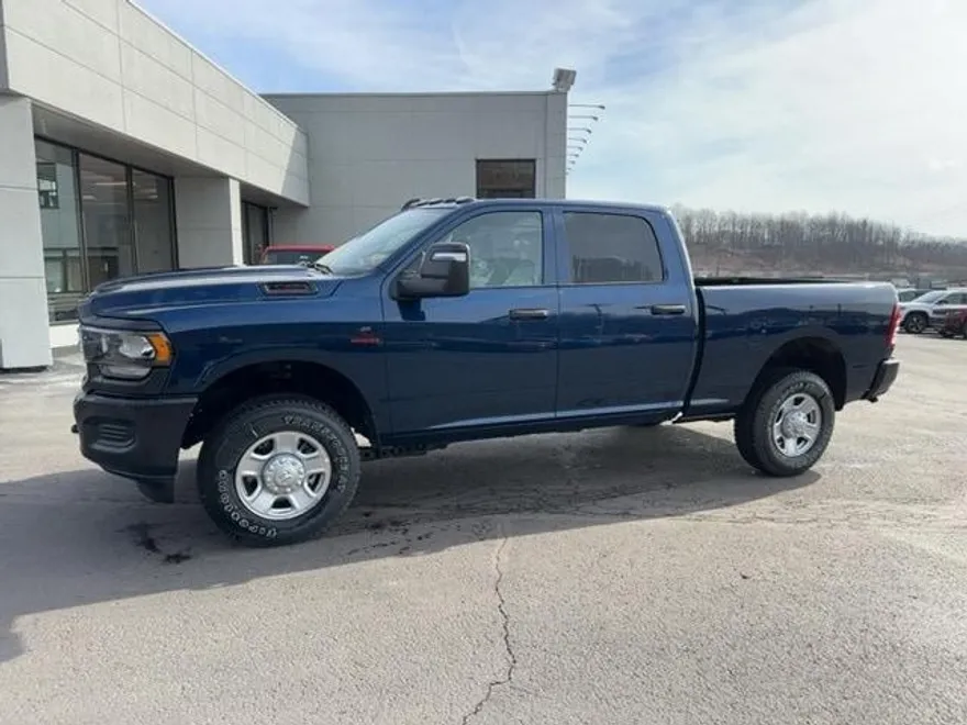 2024 Ram 3500 Tradesman photo 1