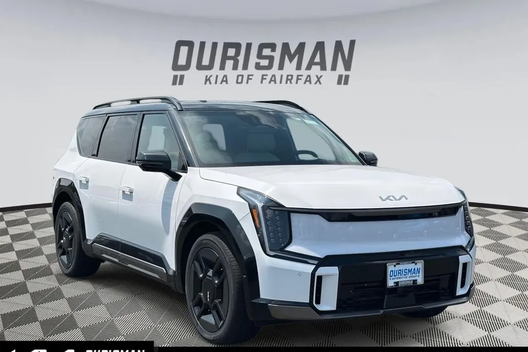 2026 Kia EV9 GT-Line photo 1