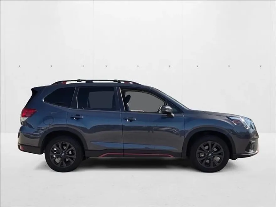 2022 Subaru Forester Sport photo 1