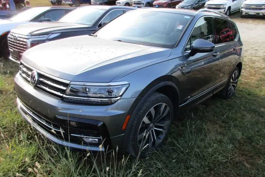 2021 Volkswagen Tiguan SEL Premium R-Line photo 1