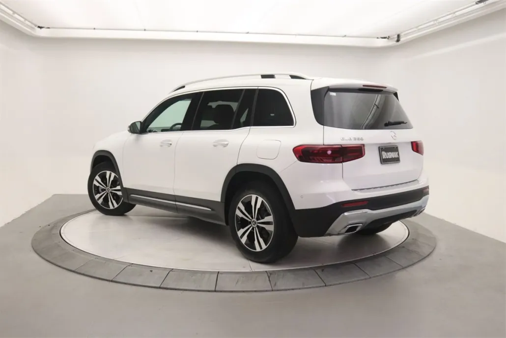 2025 Mercedes Benz GLB 250 photo 1