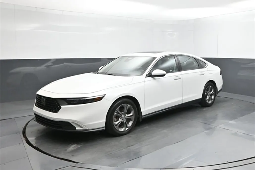 2023 Honda Accord EX photo 1