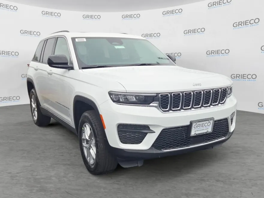 2025 Jeep Grand Cherokee Laredo X photo 1