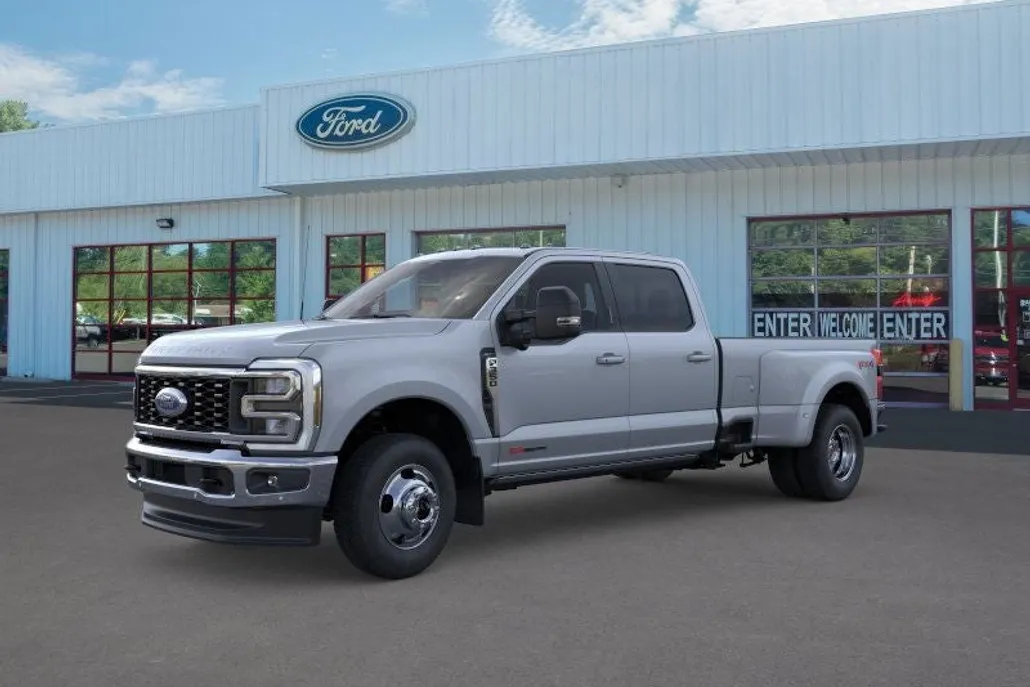 2026 Ford F-350 Lariat photo 1